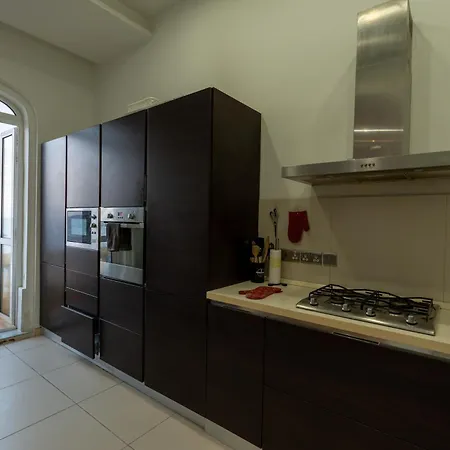 Blue Line Sliema2 Homestay St. Paul's Bay