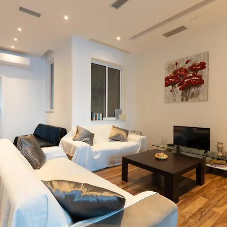 Blue Line Sliema2 Homestay St. Paul's Bay